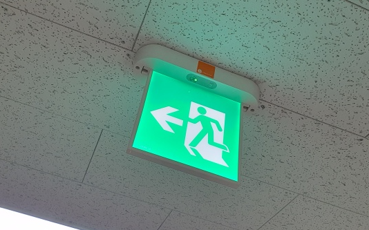 청정형-양방향-유도등