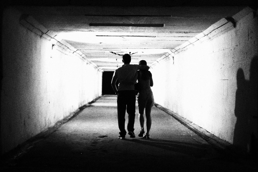'부부' (couple)