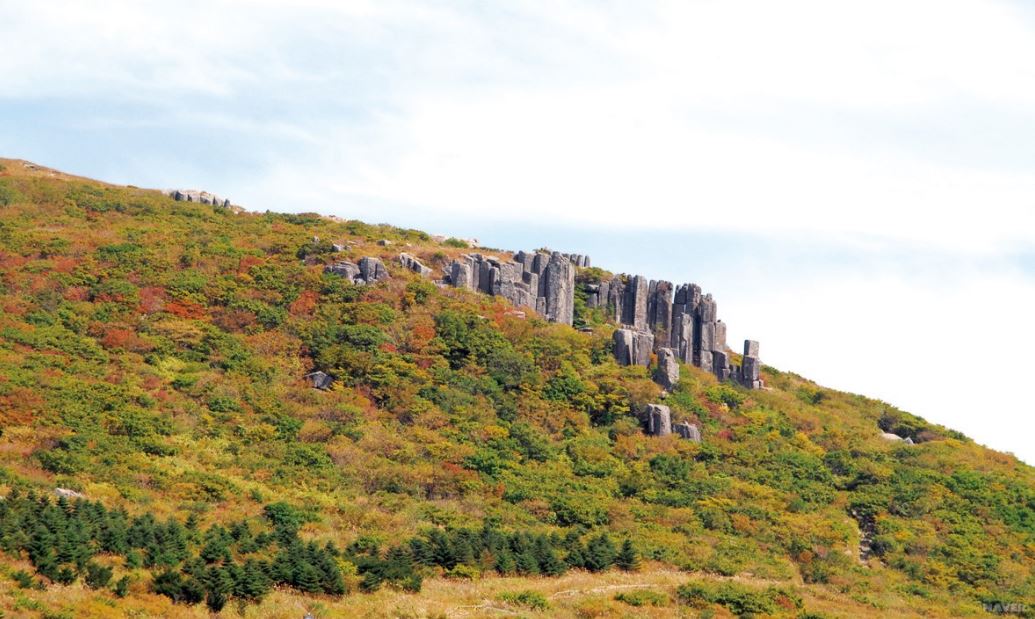 장불재에서 바라본 입석대 전경