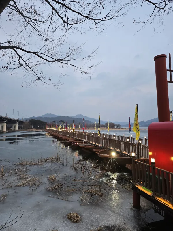 양수리-두물머리-배다리-조명