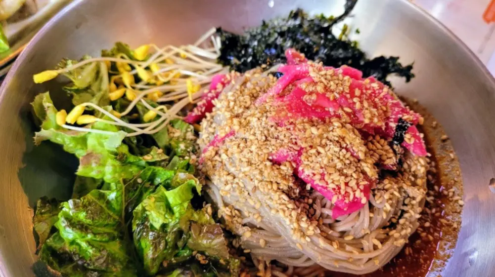 봉평메밀막국수 맛집 "봉평초가집옛골" 맛있어요.