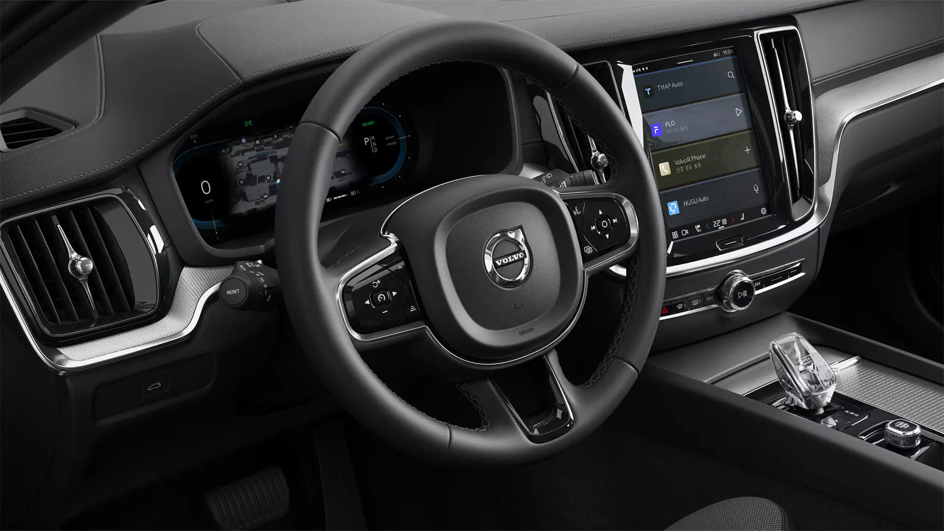 2024 볼보 S60 실내