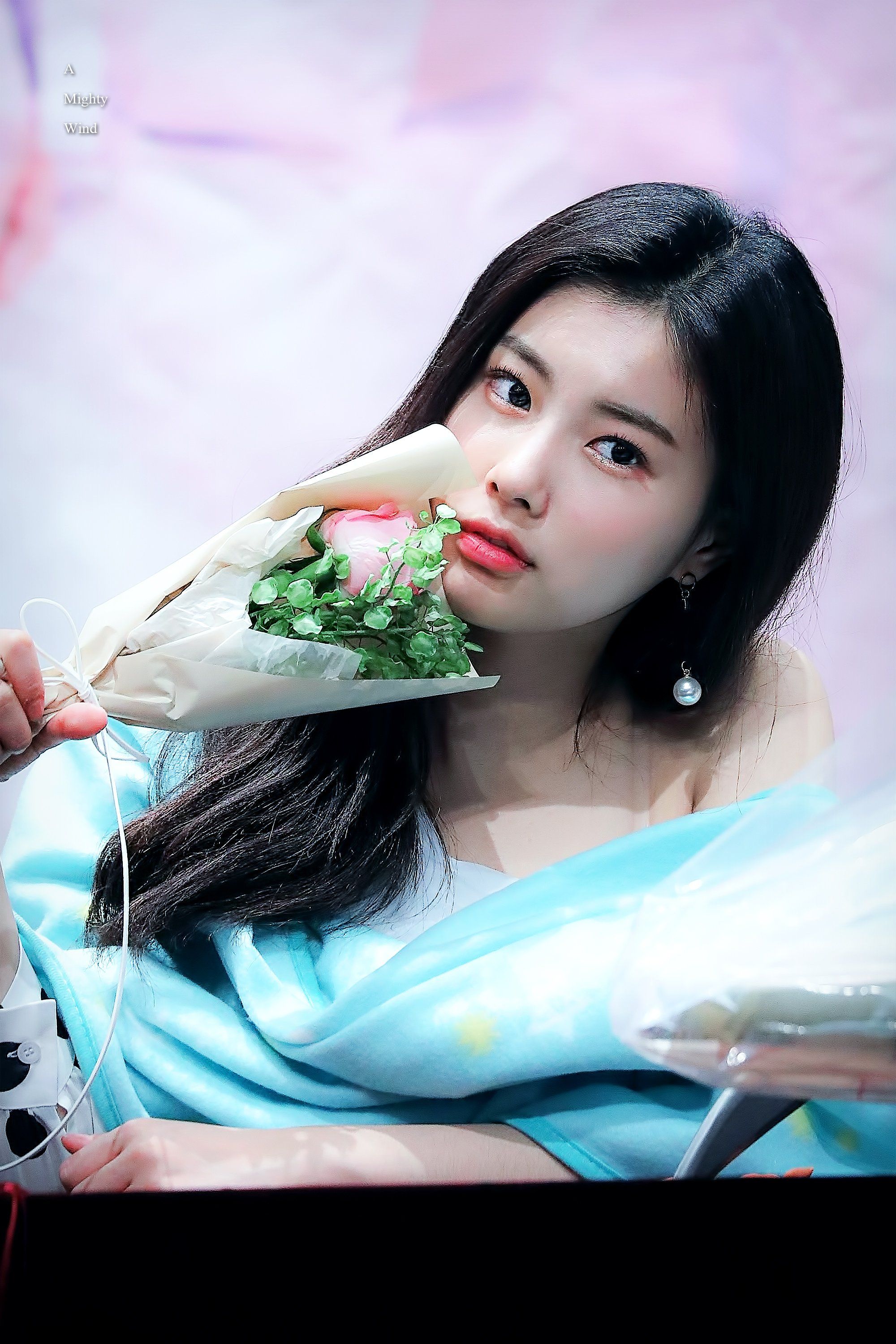 예뻐보이는 아이즈원 강혜원