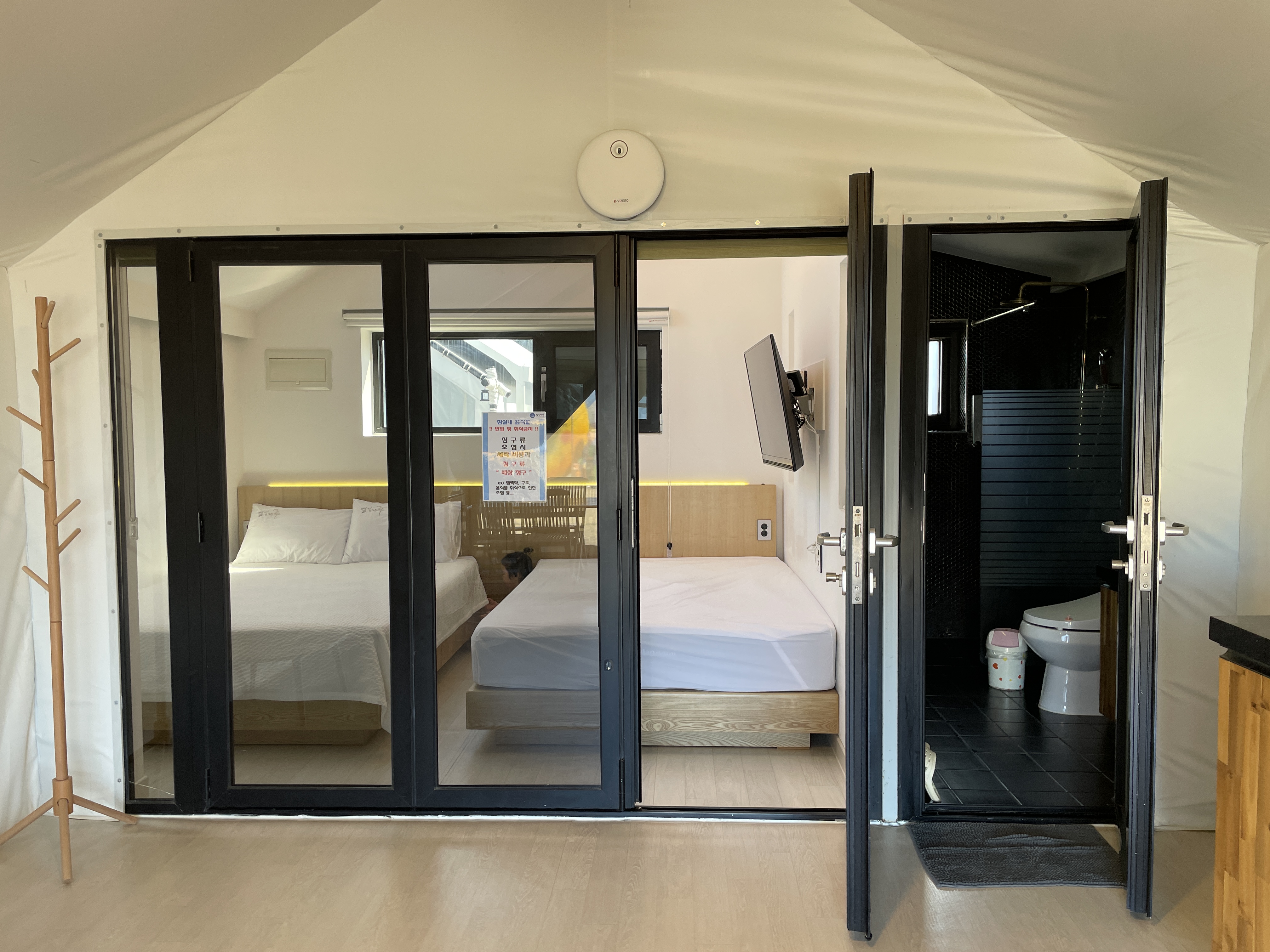 태안 별빛바다글램핑펜션 객실 내부
