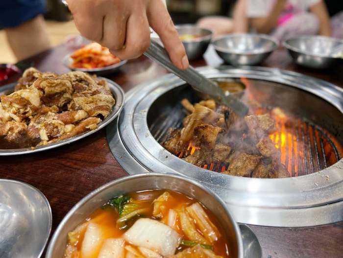 생생정보 한돈 돼지갈비 맛집