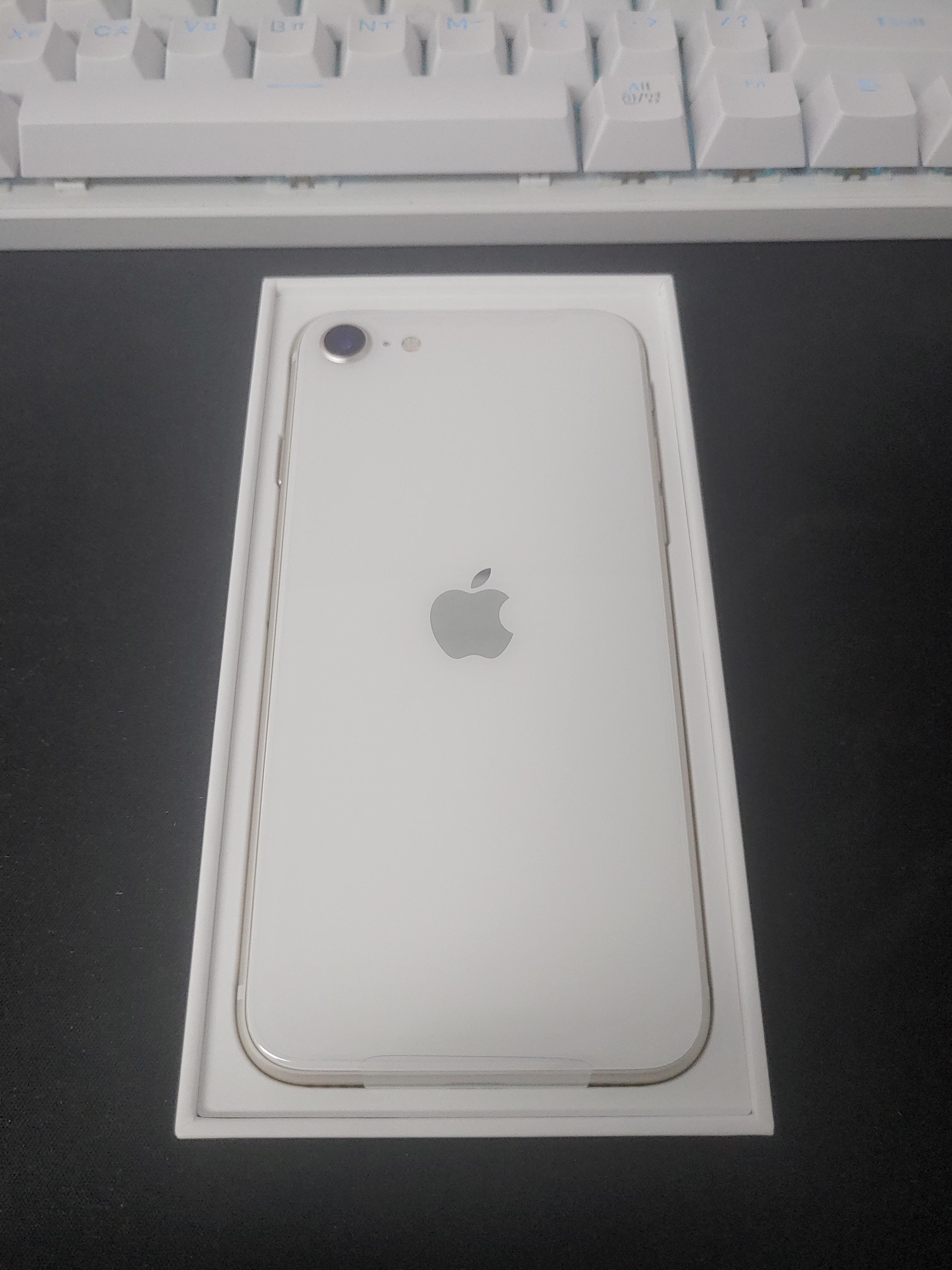 아이폰 SE 3 언박싱