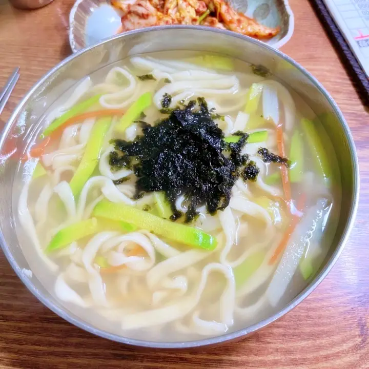 숯불구이와 함께 즐기는 손칼국수 추천 식당 도봉산역 도봉산 맛집