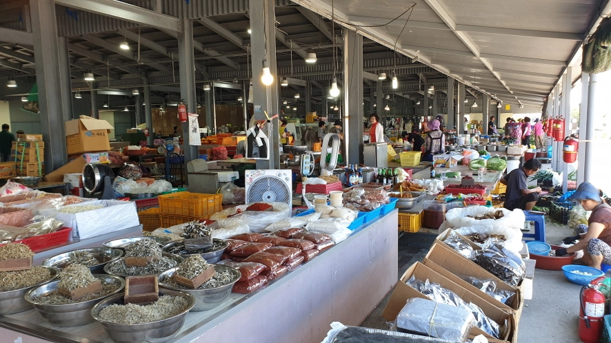 표선오일장 모습