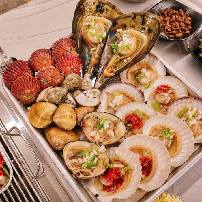 경주 황리단길 맛집 추천 생방송투데이 지금이 딱이야! 동해 바다 대게 해물칼국수 대게찜 오늘방송 자족식당