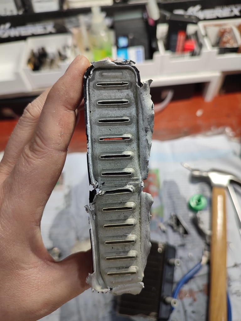 라디에이터 분해