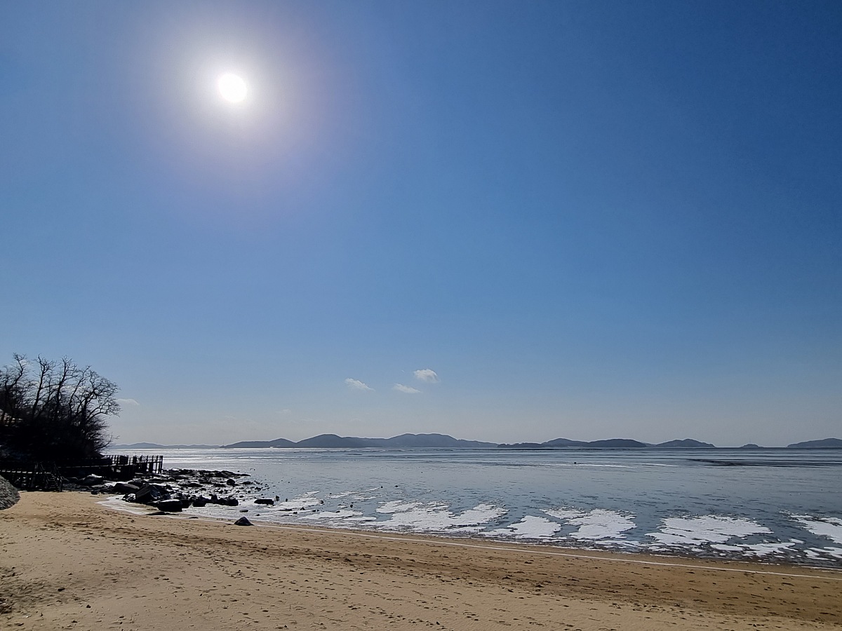 인천 강화도&amp;#44; 석모도 겨울 바다 설경 (민머루 해수욕장&amp;#44; 동막해수욕장)과 해넘이 풍경 (건평항) 