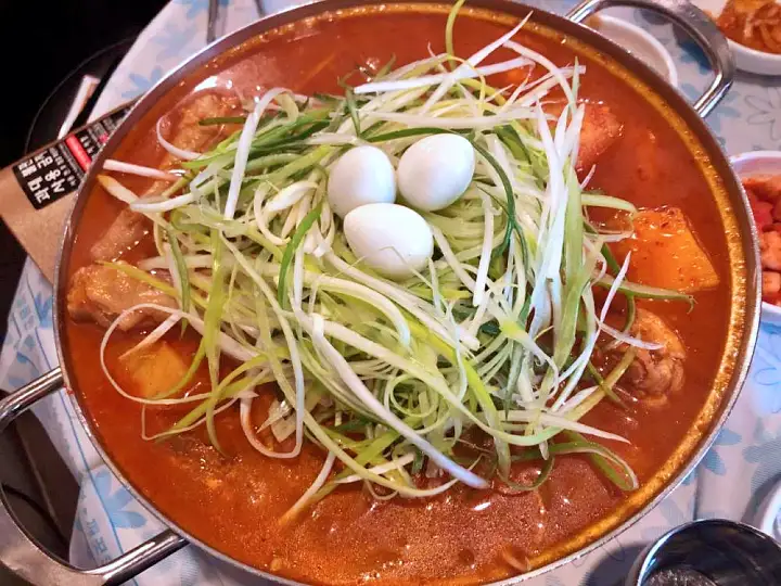 맛있는녀석들 제402회 꽃게 닭볶음탕 닭도리탕 꽃도리탕 맛있는 가게 선릉 역삼 강남 맛집 추천 소개