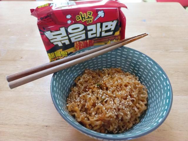 노브랜드 매콤 볶음라면