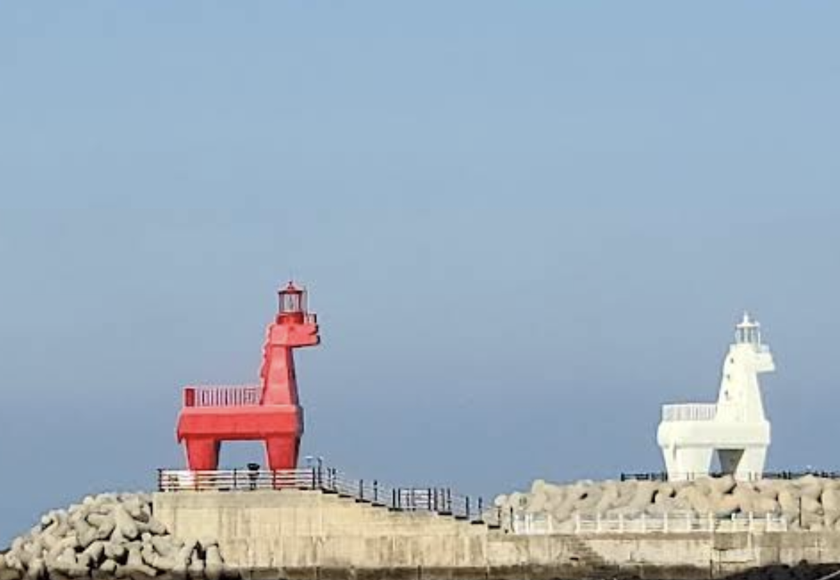 이호테우 해변: 귀여운 목마 등대