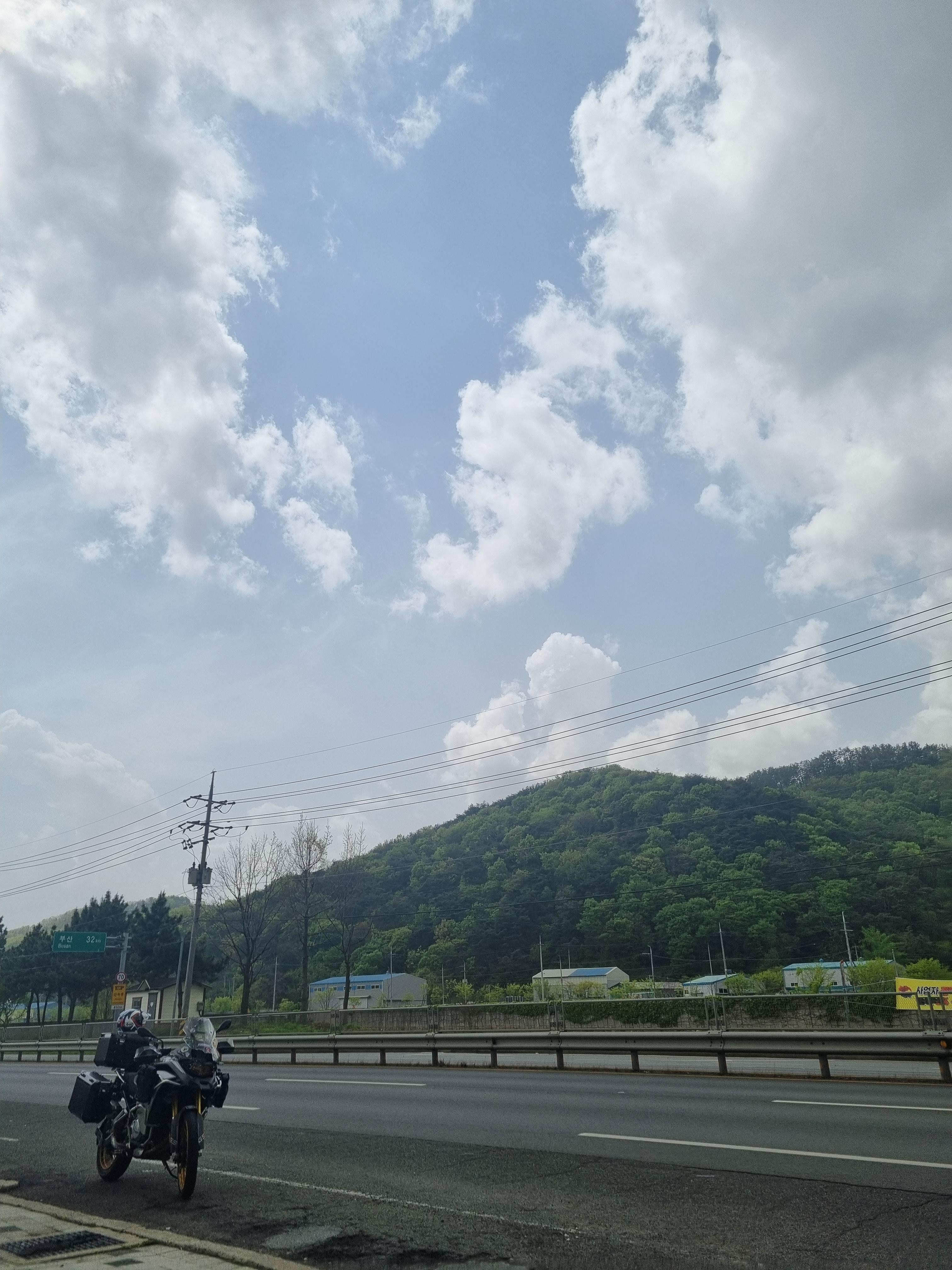 양산 편의점 앞