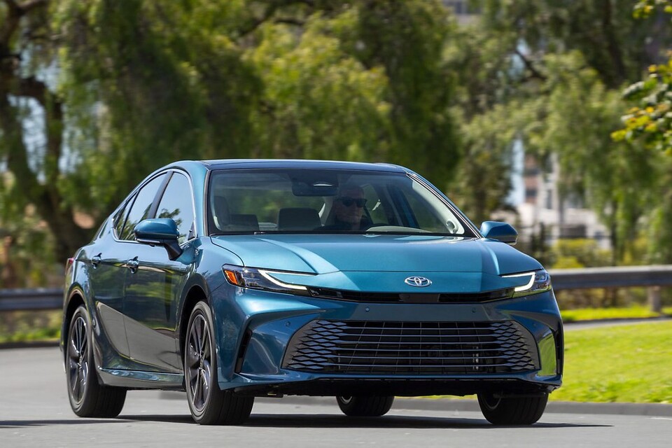 토요타 캠리 하이브리드