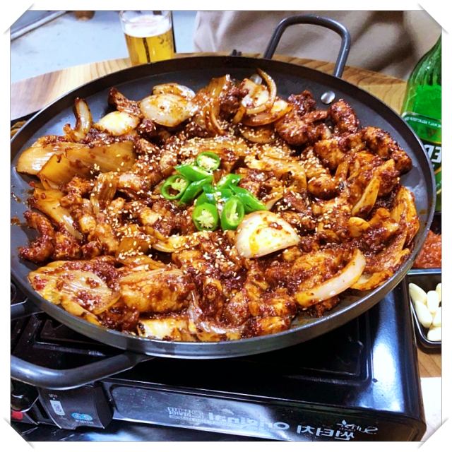 생생정보-한돈-돼지김치구이-경북-김천-맛집-식당