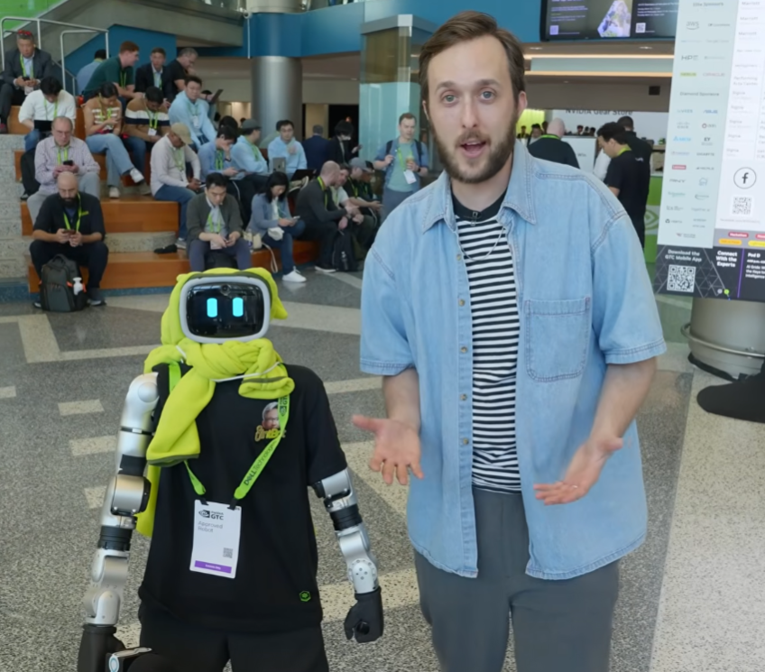 관람객을 맞이하는 로봇 카이