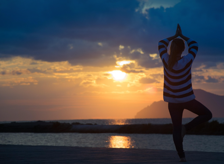 밤 요가 명상 사진
