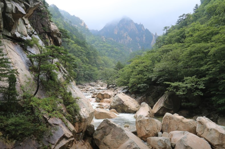 설악산 단풍 시기와 추천 코스