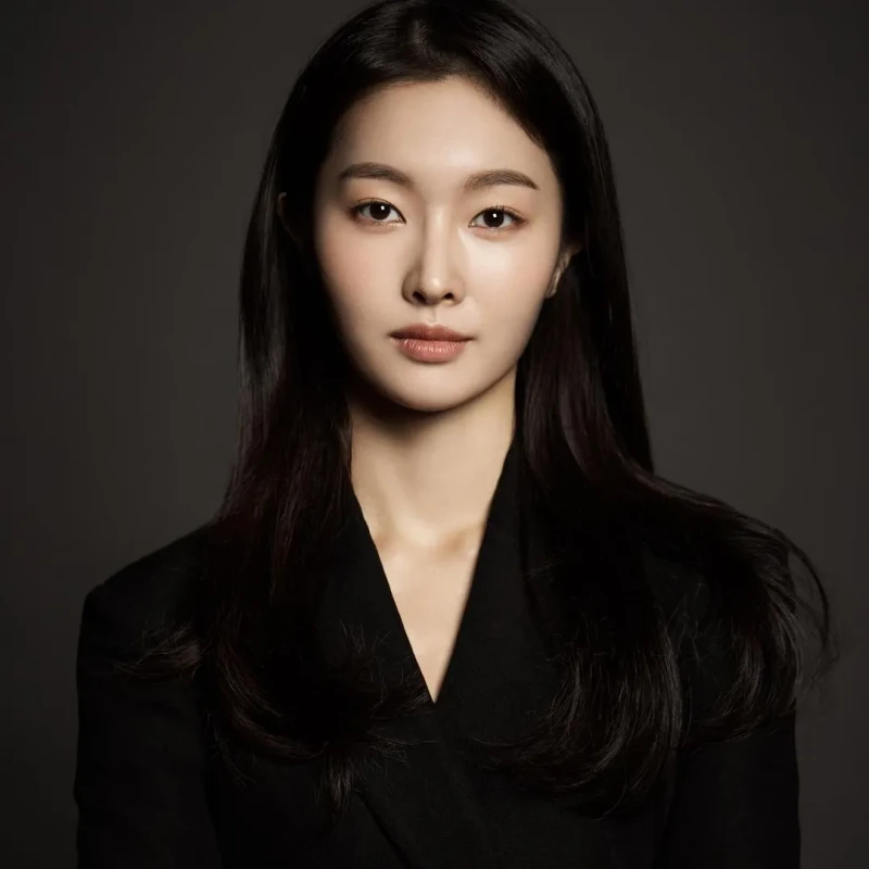 새벽 2시의 신데렐라에서 출연한 홍비라