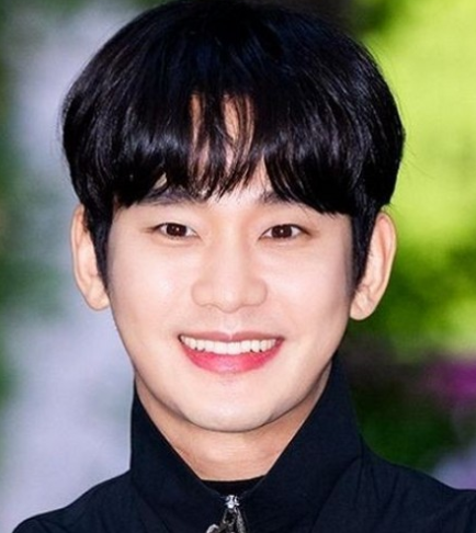 배우 김수현 아버지 가수 김충현