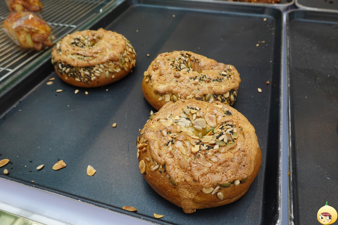 제주말차 크림치즈 베이글