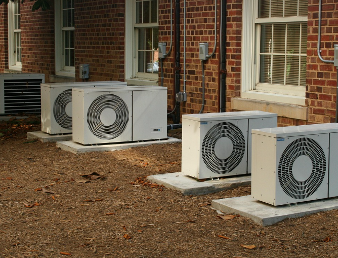 선풍기 vs 에어컨