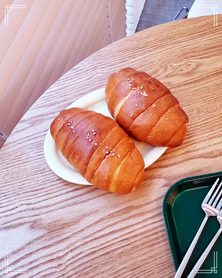 생활의달인 소금빵 달인 맛있는 영국 왕실 소금과 와인 제빵 베이커리 카페 은둔식달 오늘 방송 맛집 정보