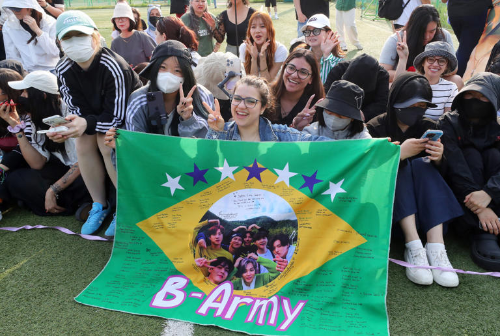 BTS 전역이 한국 경제에 미치는 영향｜하이브 주가, 관광, GDP 효과 분석