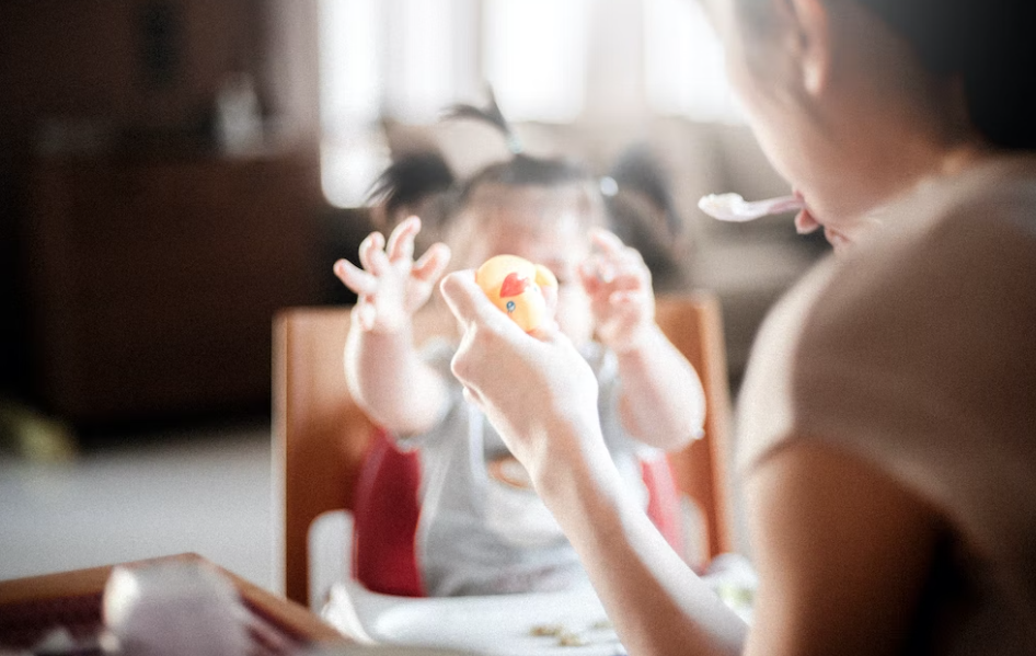 아기의 구강기 발달을 위한 준비