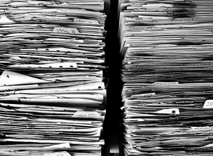 리스크를 의미하는 문서사진