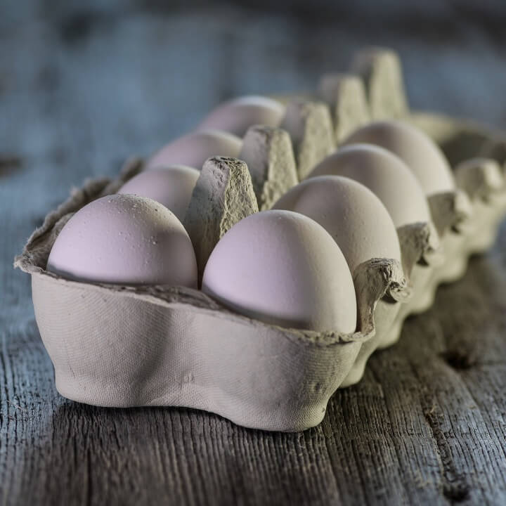 달걀이-달걀박스에-담겨있는-사진