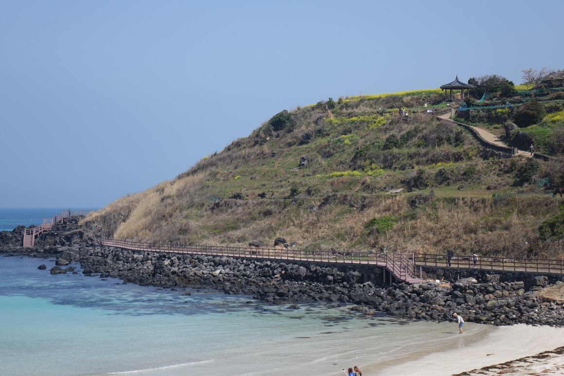 제주 함덕백사장 에메랄드빛 바다와 서핑, 가족 피서지 추천