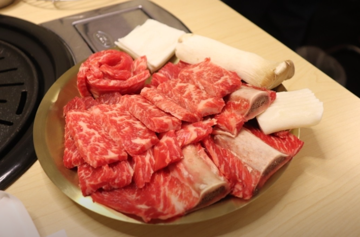 육화연 갈비살