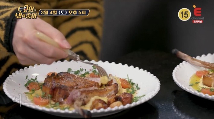 토밥즈-흑돼지스테이크-바질크림라자냐-카프레제-성수맛집-서울핫플6미