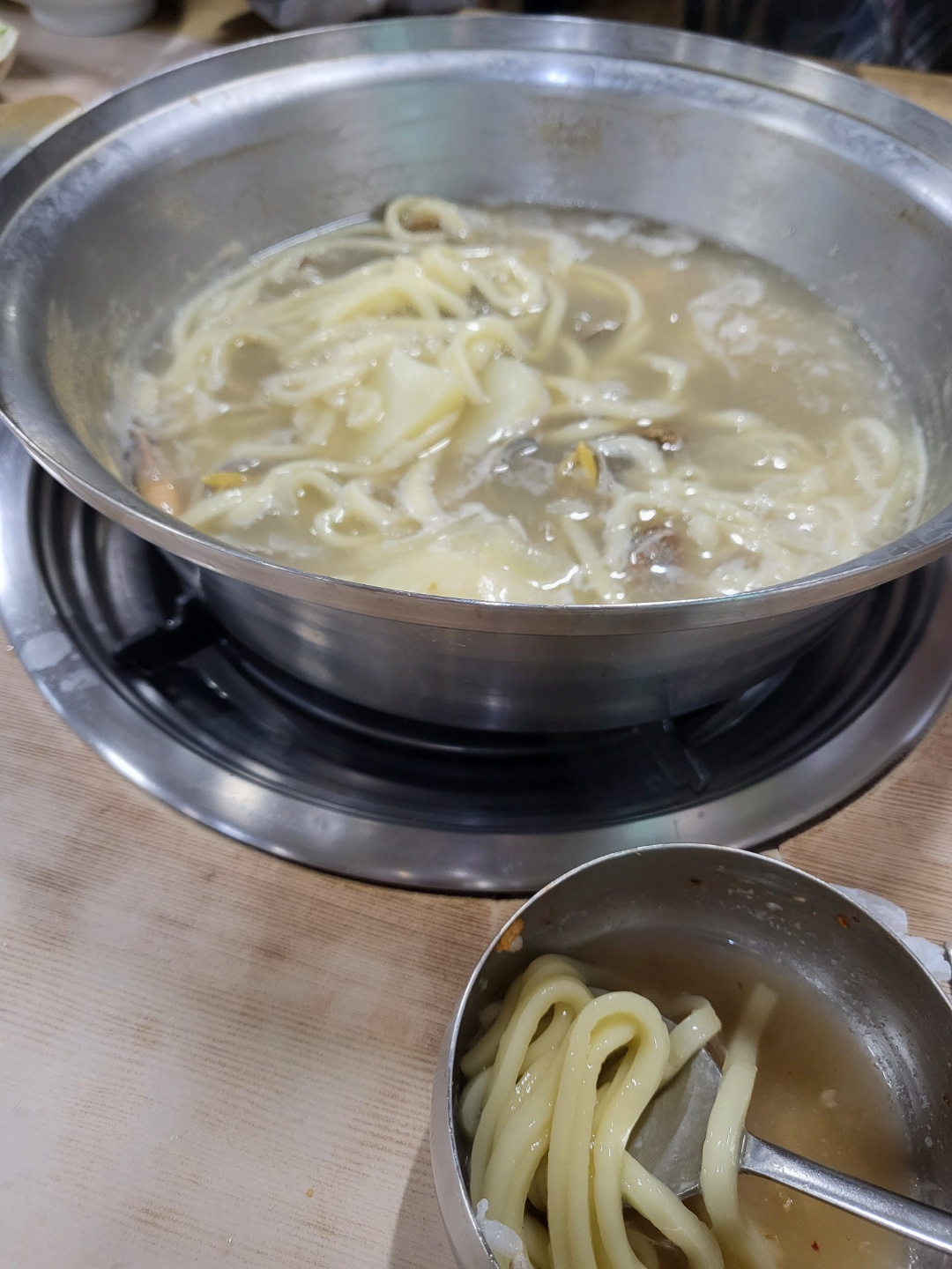 우림 칼국수(청주 효촌점)