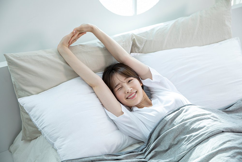 숙면후 기분좋은 여자