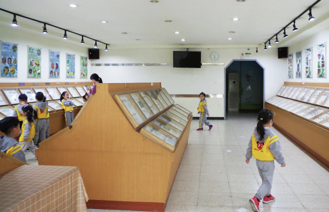 구리시 곤충생태관 실내 이미지