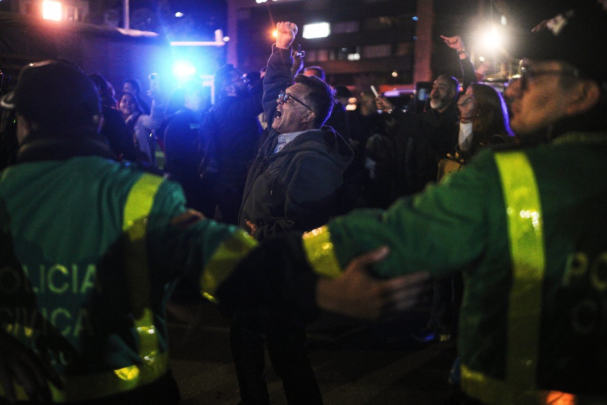 유세 중 총격 사건