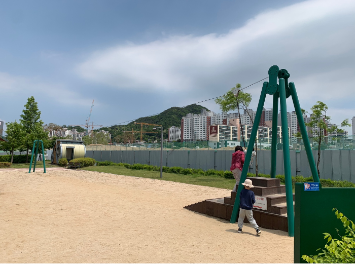 춘천꿈자람어린이공원 실외공원 외줄타기