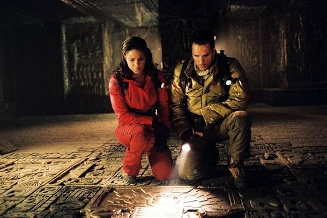 AvP 1: 에이리언 vs 프레데터 (2004)