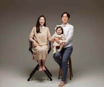 사진관 가족사진 선물 의상 대여 헤어 메이크 가족과 추억 남기는 촬영 준비_4