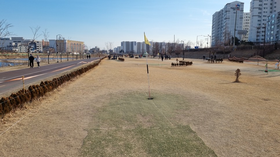 울산 동천파크골프장. 울산광역시 중구 남외동 508-1