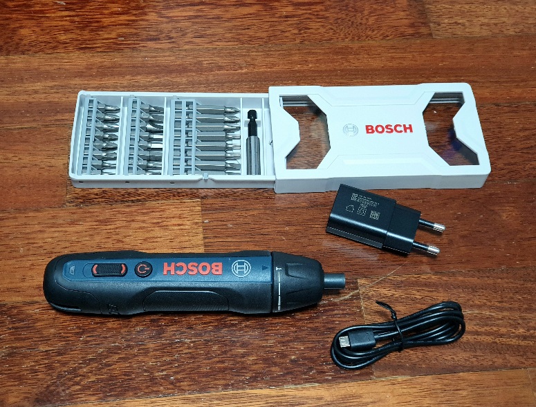 상자에서 꺼내서 악세사리세트를 열어보았다. 25개면 부족한게 없다.