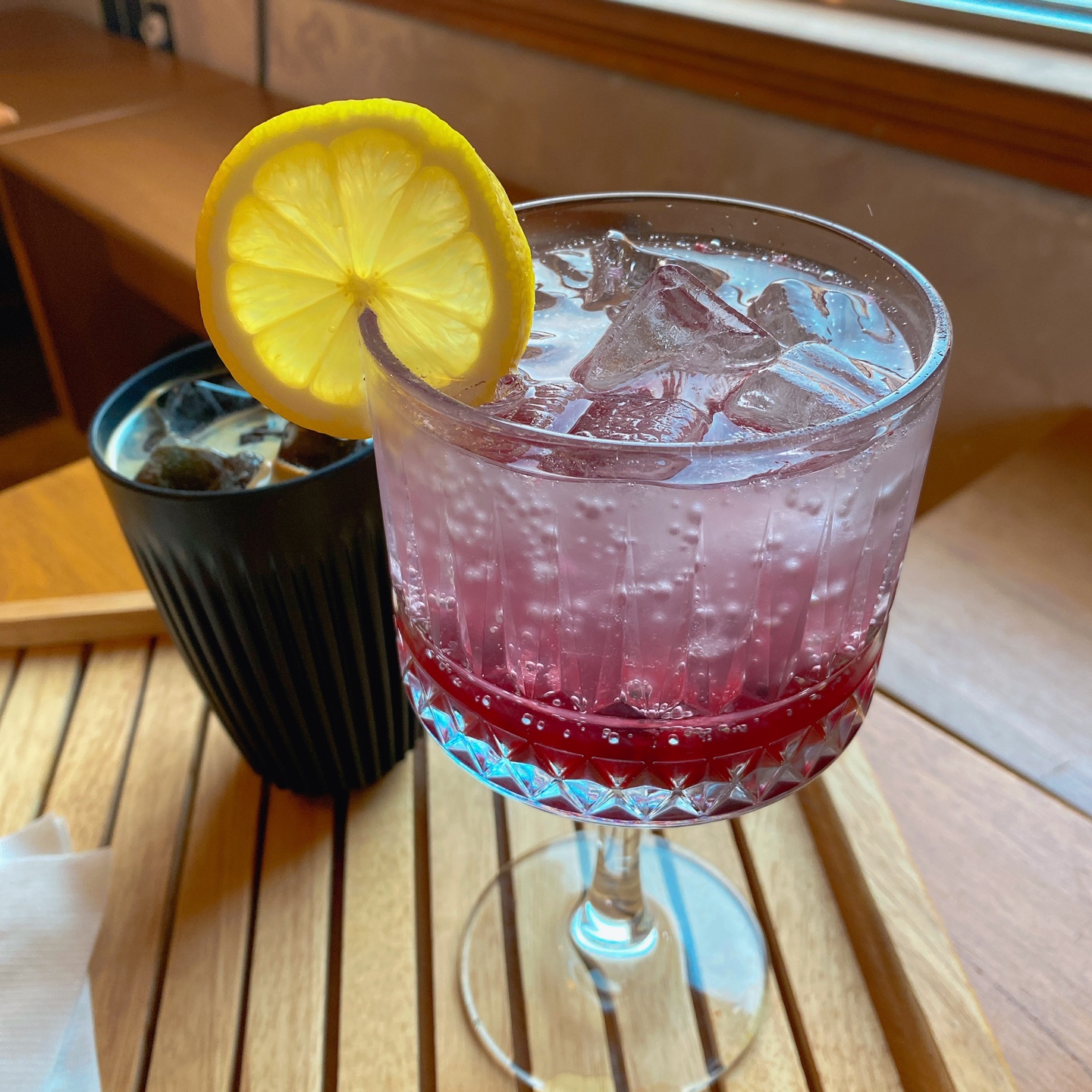 제주 곽지해수욕장 빨간벽돌 주택개조 카페 쿠이