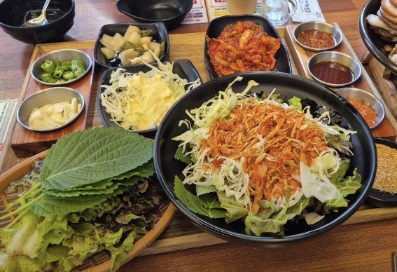 서울 강동구 천호 족발 맛집 &amp;#124; 2TV 생생정보 [장사의 신] &lsquo;산더미 마늘족발&rsquo; 진정한 족발 강동천호본점 