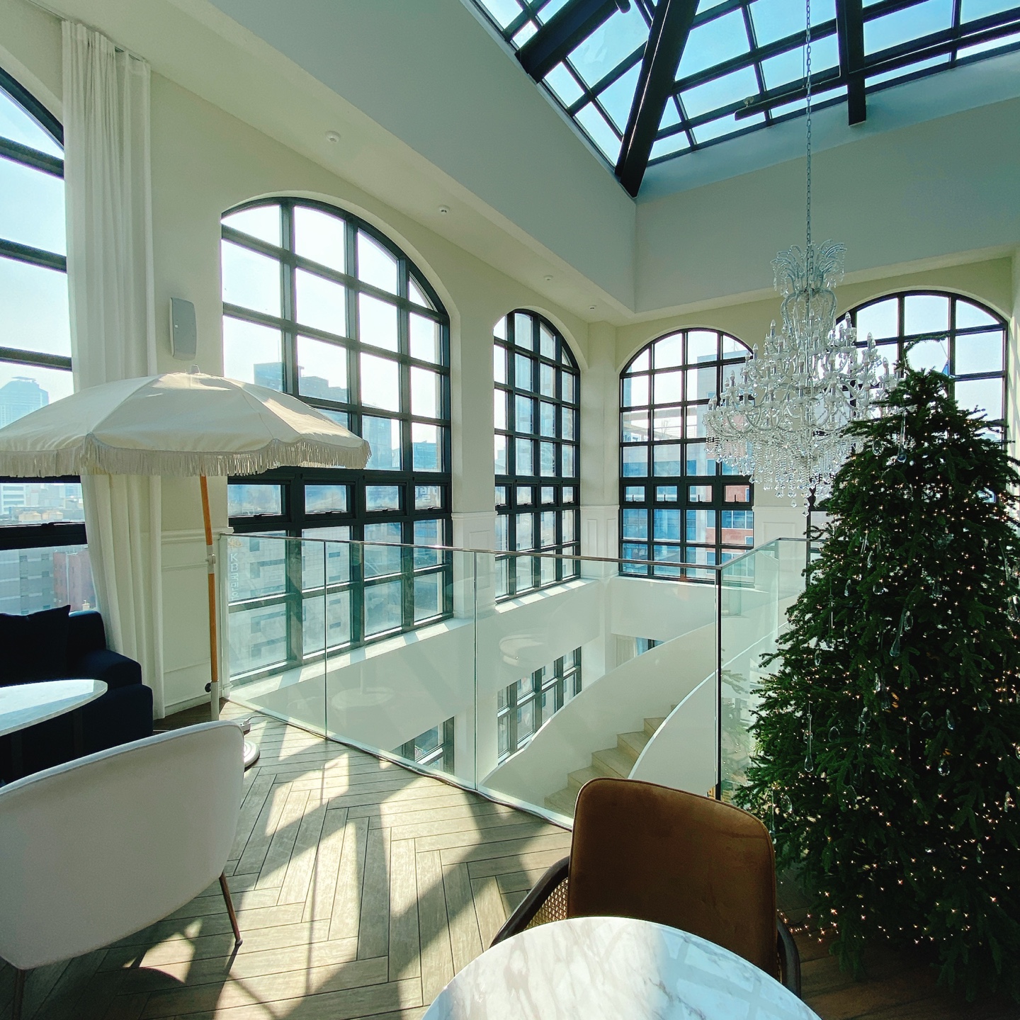 부산 서면역 부산시민공원 스페이스앤무드 카페