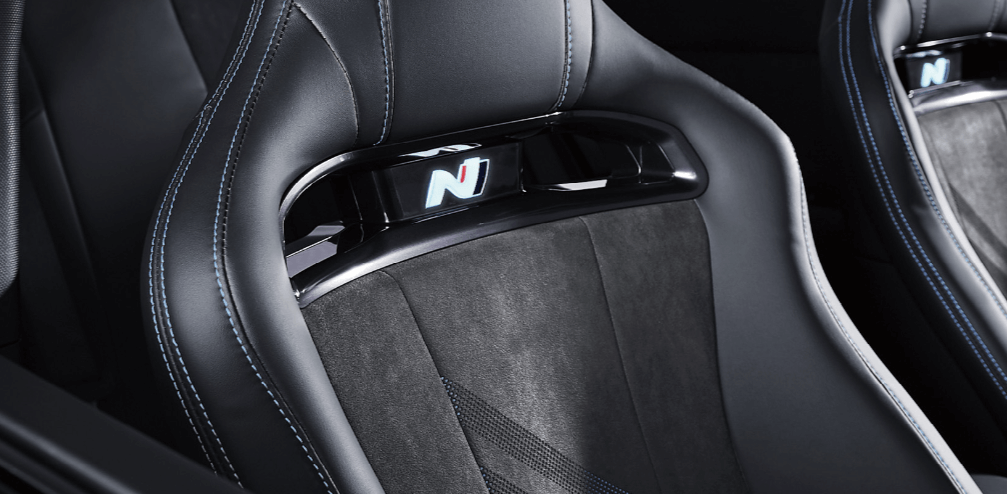 더 뉴 아반떼 N 페이스리스트