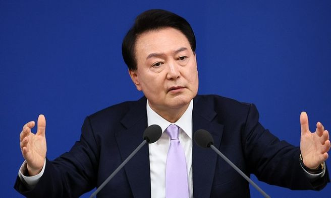 윤석열-지지율-17%